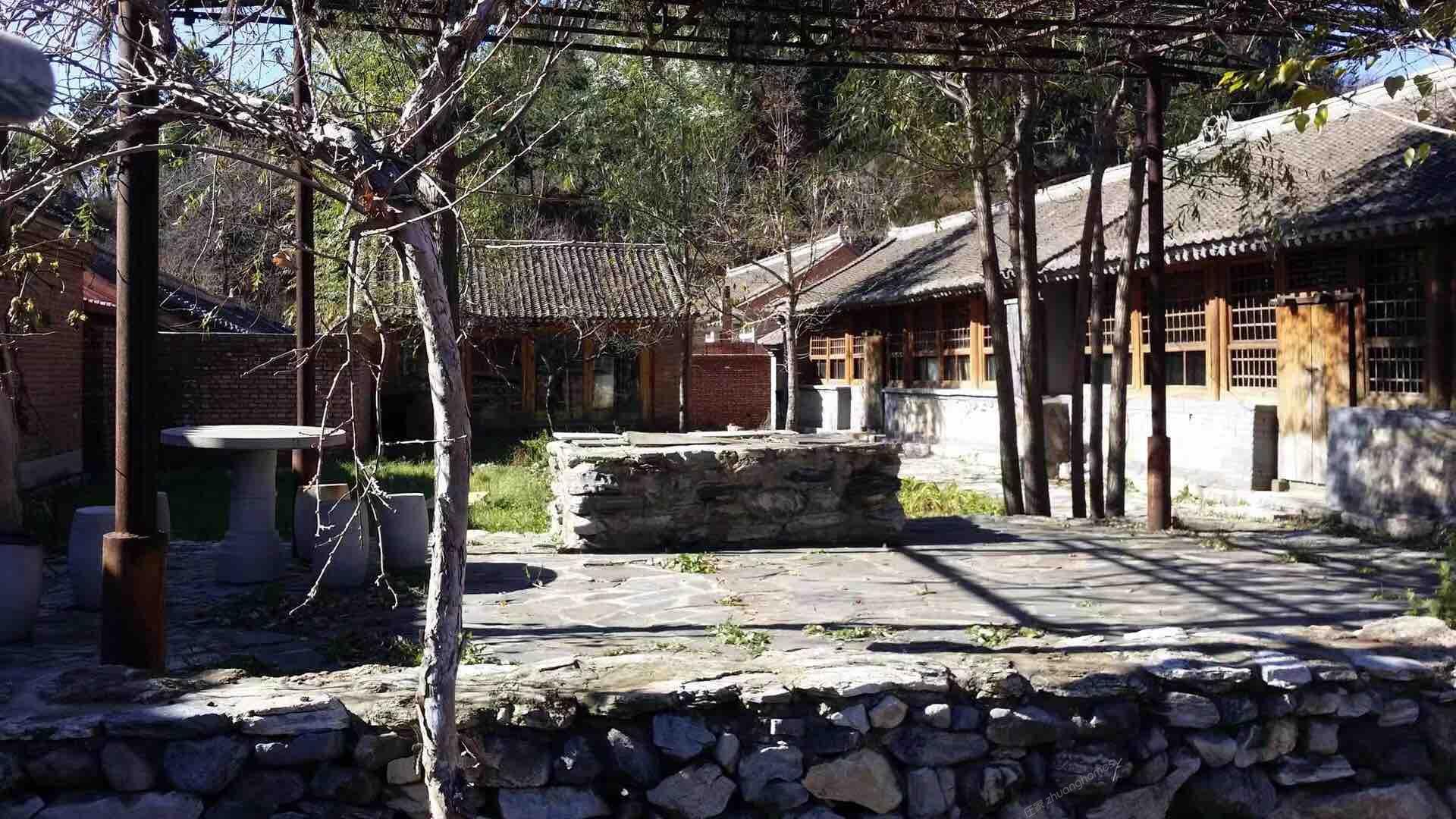 怀柔雁栖湖风景区560平米农村小院出租，适合做民宿，可直接经营