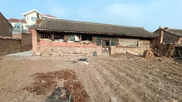 延庆香营300平米农村自建房破旧大院子出租，适合民宿改造翻建